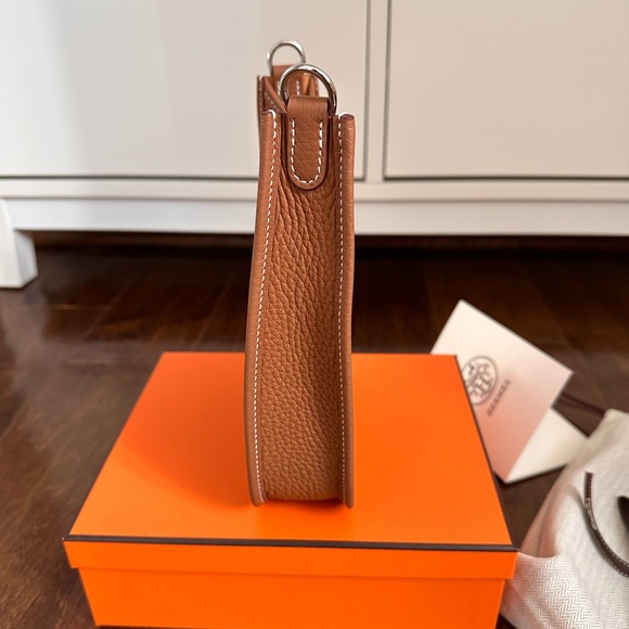 Hermes Mini Evelyn in Gold color with Palladium Hardware - Picture 6 of 7